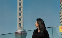 精跪趴灌满H室友4P公交车